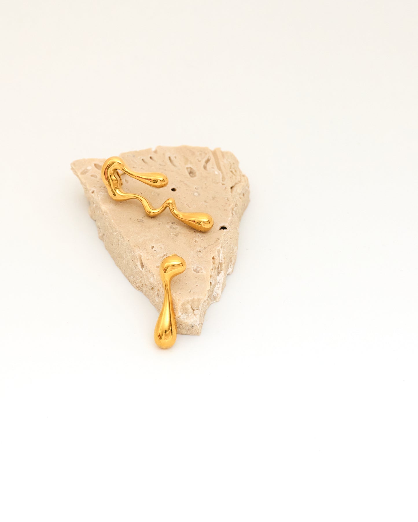 Helena Earrings